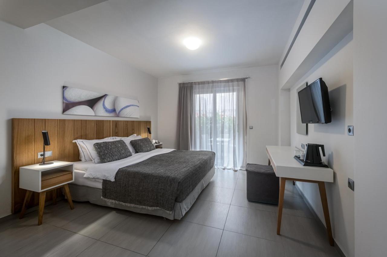 More Meni Residence&Suites Cos Exterior foto